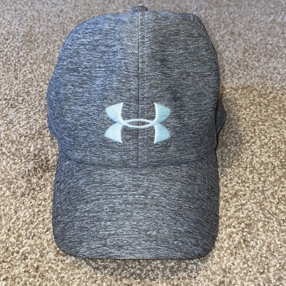 Under Armor gray hat